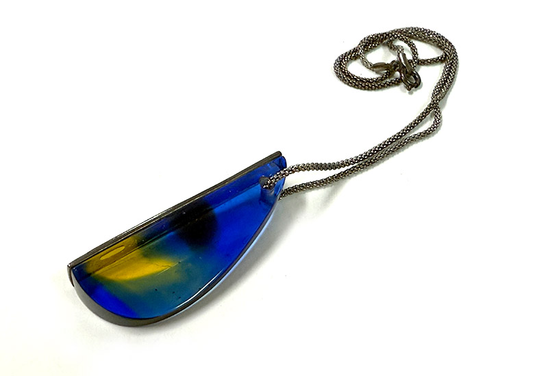 琉璃飾品(金屬雕花)